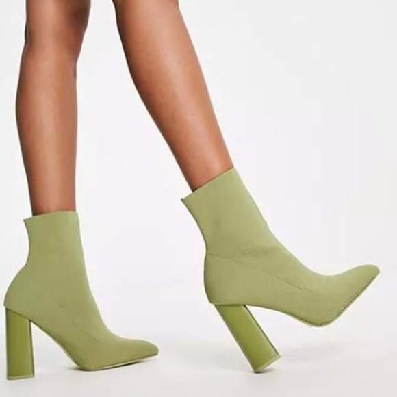 Public Desire Pull On Knit Sock Boot in Avocado Green, Womens size 7 Wide - Picture 1 of 12